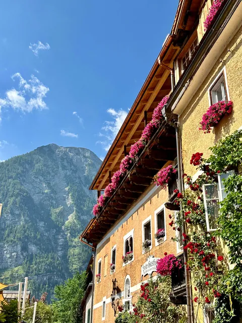 Hallstatt, Austria 🇦🇹 A postcard village, straight out of a fairy tale! Summer’25