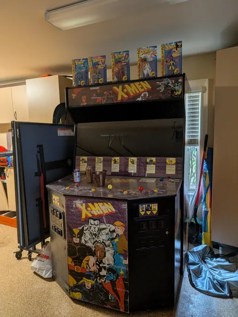 She's a real beaut! X-Men - Konami - 1992