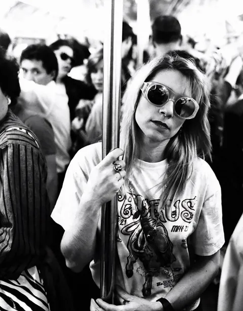 Kim Gordon (1990)
