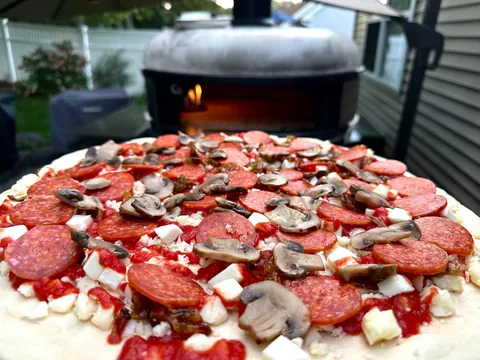 [Homemade] pepperoni and mushroom pizza