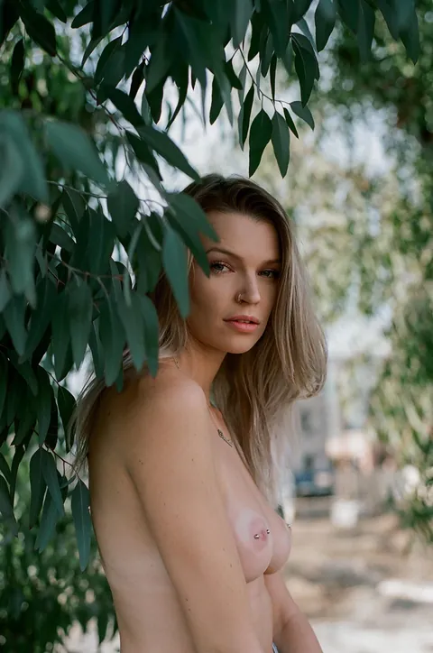 Brooke Lorraine by me