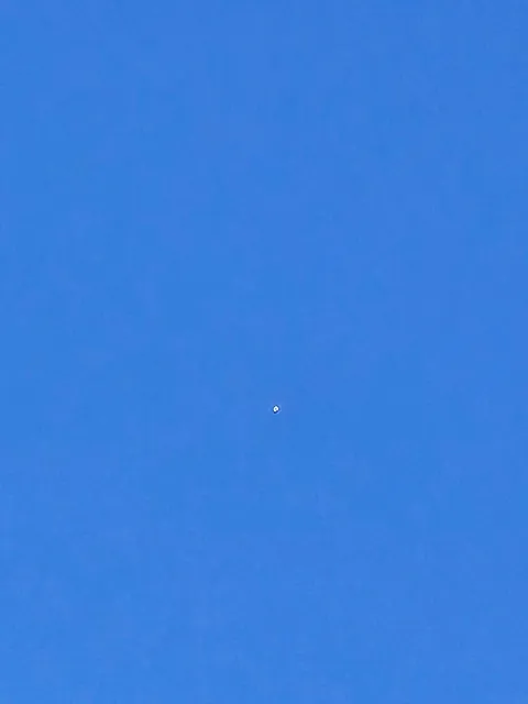 Somehow, I spotted a rocket booster from 1983 with the naked eye today.