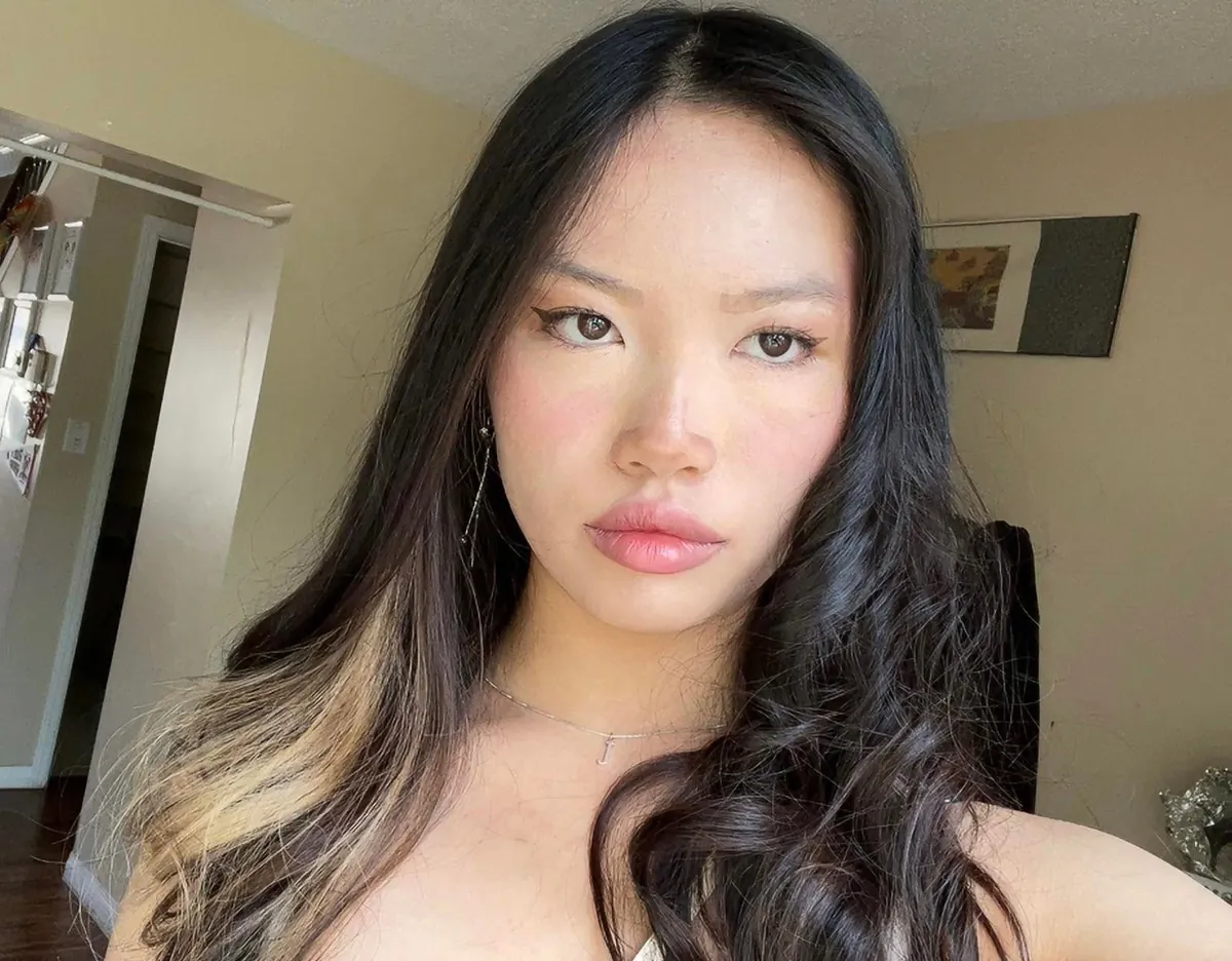 What makeup tricks could make me look kinder?