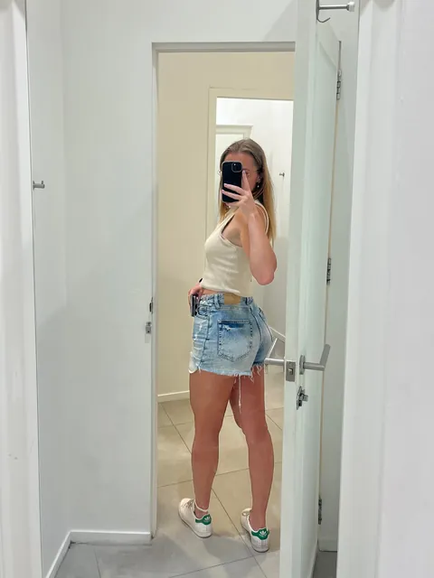 I know you want to see me fully nude