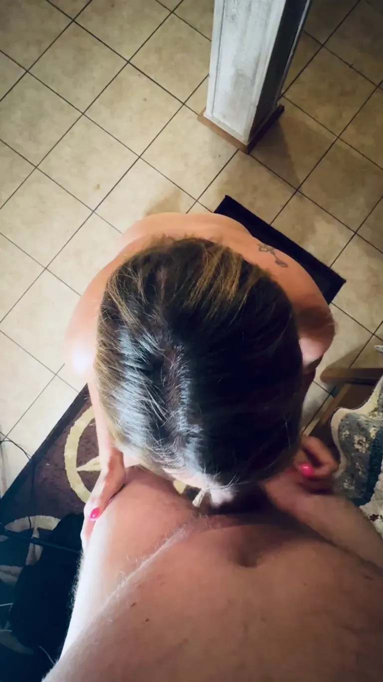 Hubby loves when I send him videos of my “activities”.