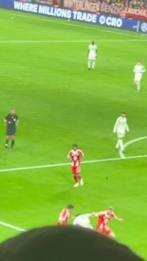 Beautiful play from Bayern to beat Madrid’s press