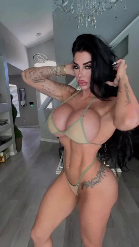Fit busty bimbo