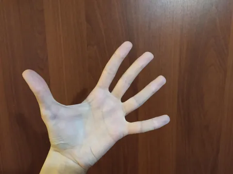 Two women in a public transport were loudly discussing that "a guy should not have hands like that" as I was returning from university.