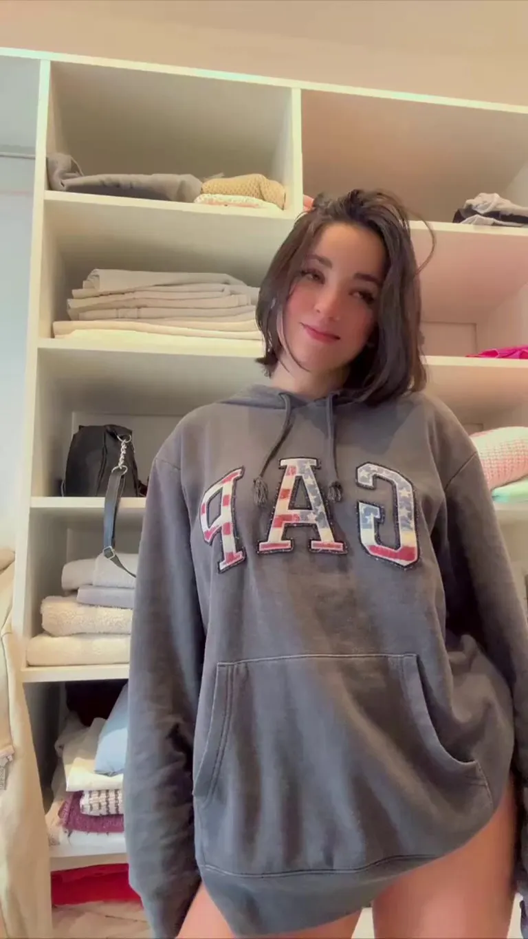 Revealing these wonderful tits