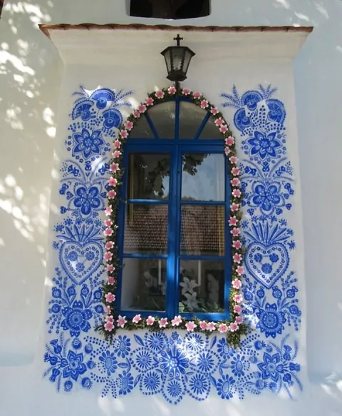 90 years old Agnes Kasparkova turns her small village into an art gallery