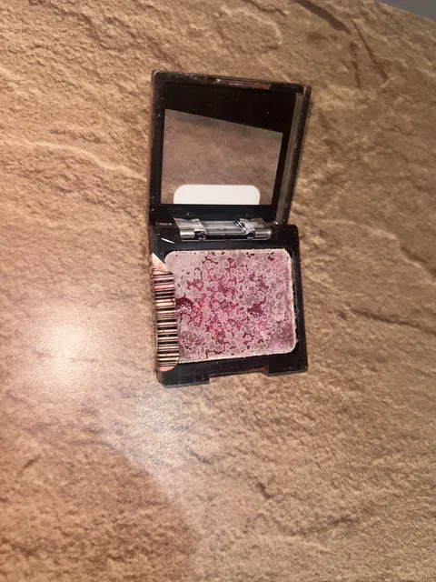 is this mold on my eyeshadow (pressed glitter)?