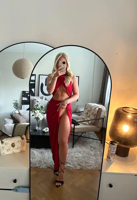 tight red dress