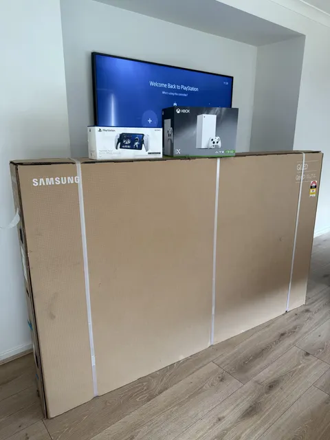 So this year was the worst year of my life, needing two life saving surgeries and being left with extremely debilitating tinnitus as a result, but gaming saved my life and ended with the best Xmas ever. Continued in comments.