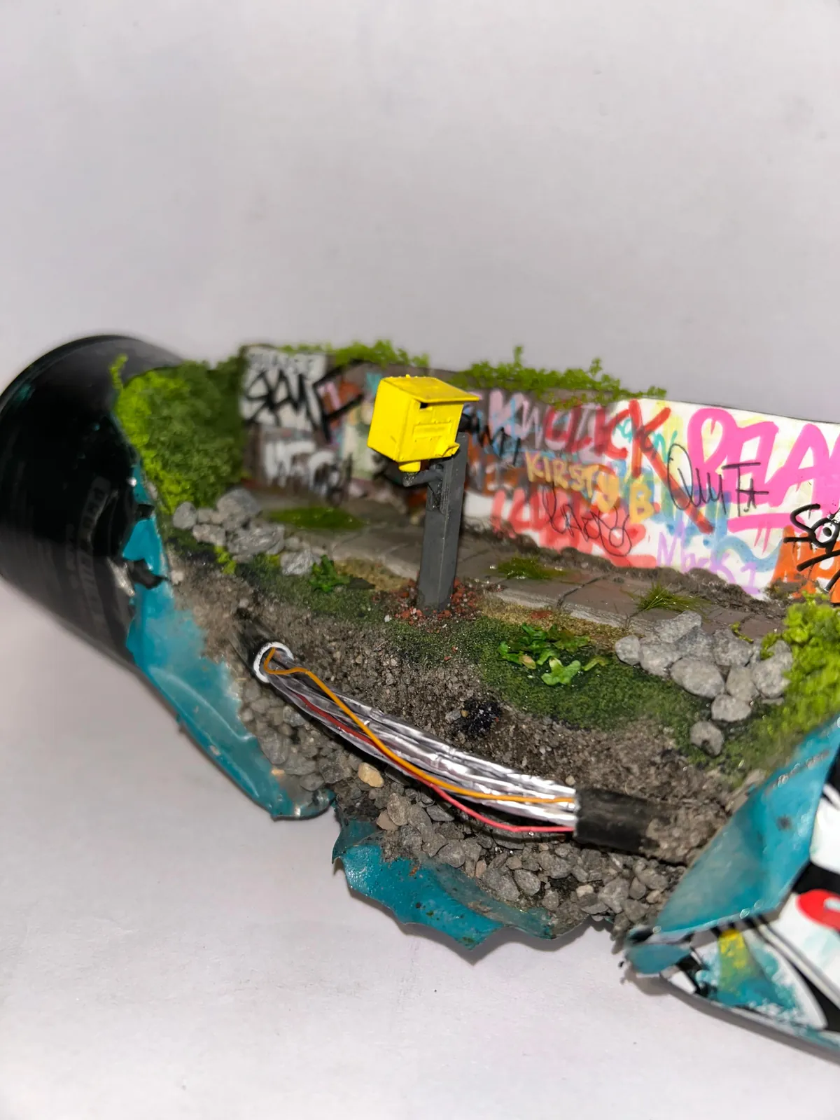 Thought I’d share afew of my UK street scene inside spray cans