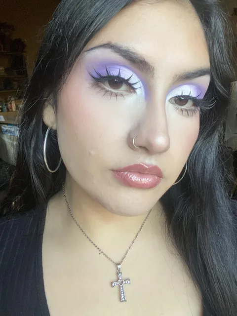 Purple eye look