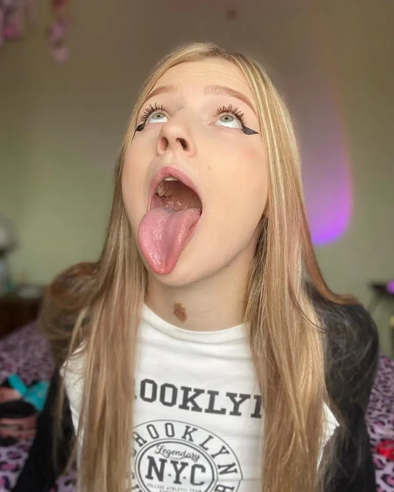 I’m so proud of you for being a slut for porn❤️ keep going😊