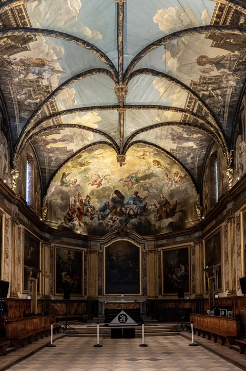 The Chapelle des Carmélites in Toulouse completely blew me away