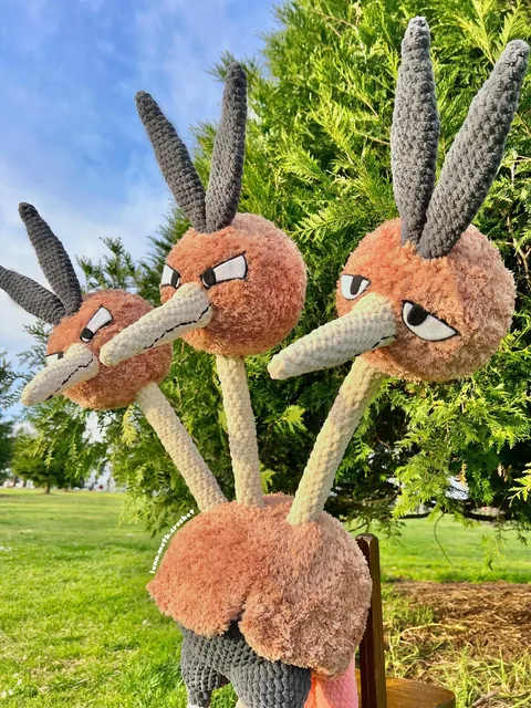 I spent 100+ hours making this Dodrio Crochet Sculpture!!