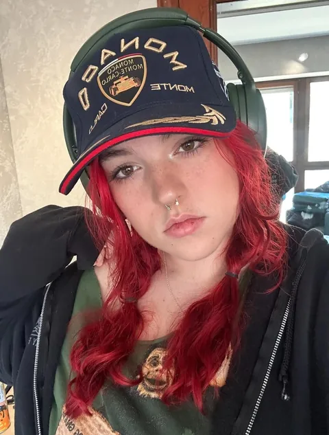 20 Female. Roast me so hard plz plz plz