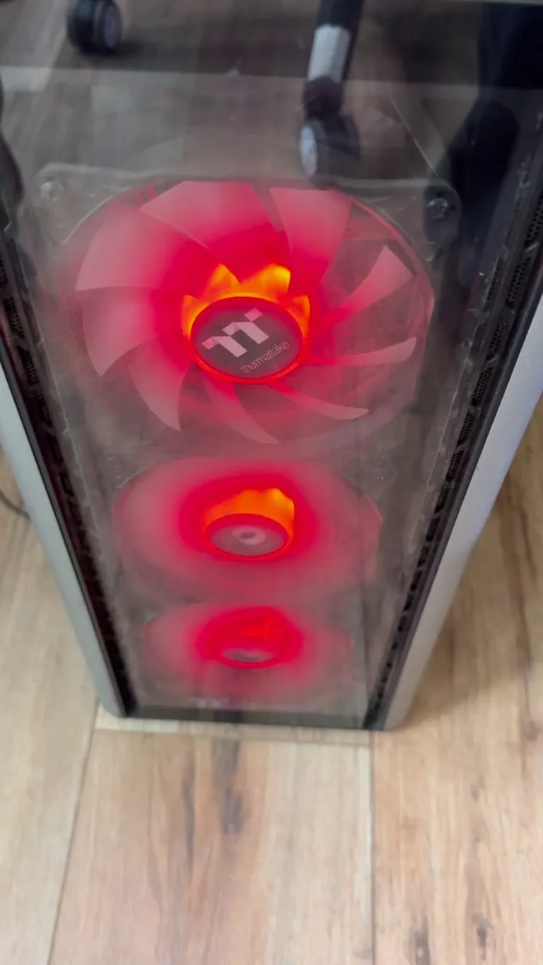 Top Fan Not Spinning Without A Spanking