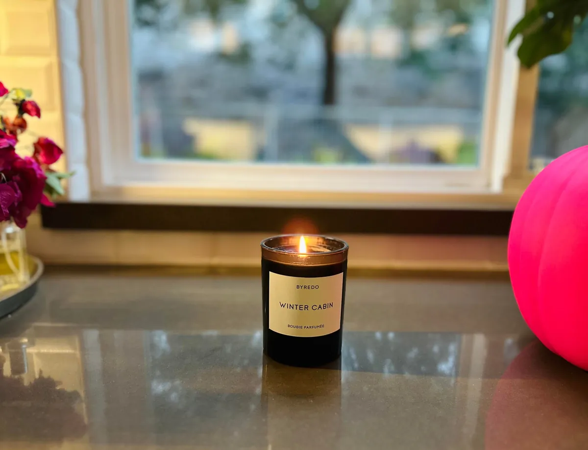 Lazy rainy weekends are a vibe. Finally feels like fall.