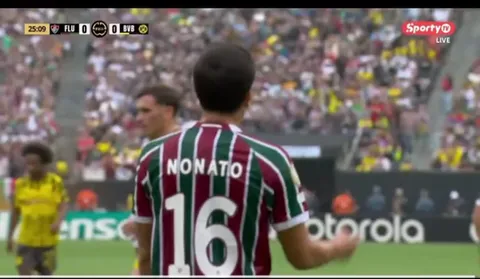 A young fan seen sleeping in fluminense vs dortmund