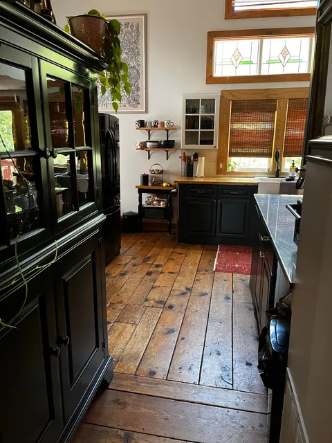 As requested, I am posting the first floor of my home in the daylight. Enjoy!