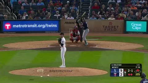 Seattle's Cal Raleigh is just in another zone. Hits MLB leading home run #32
