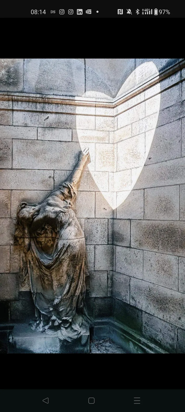 Each year this perfect heart shape appears for ten days around summer solstice in a tomb in Brussels, Belgium