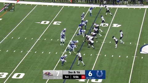 [Highlight] Lamar Jackson escapes pocket to get first down