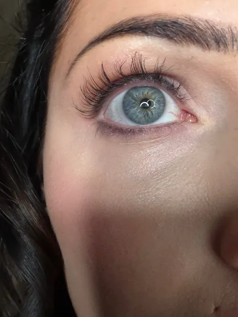 Update: Disabled mom looking for advice. Took your feedback- Burned my lashes off but fixed my hair. 🩷