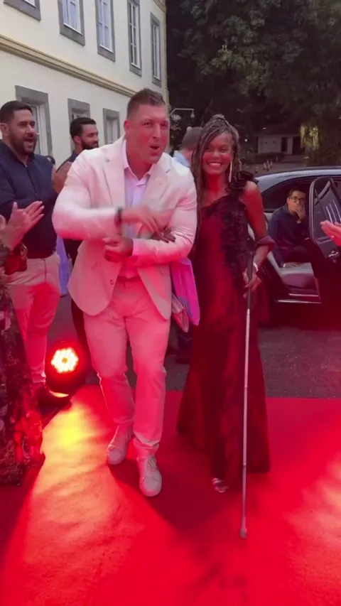 Tim Tebow hosted a red carpet event to celebrate and uplift individuals with special needs ❤️