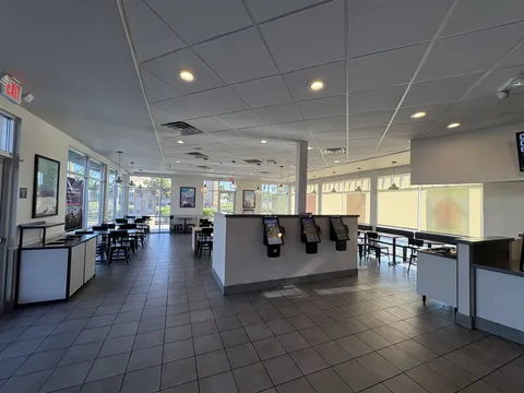 When did Taco Bell’s start looking like sterile office?