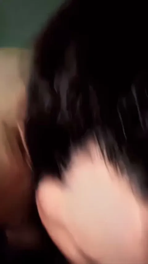 Doing my favorite thing 🤤