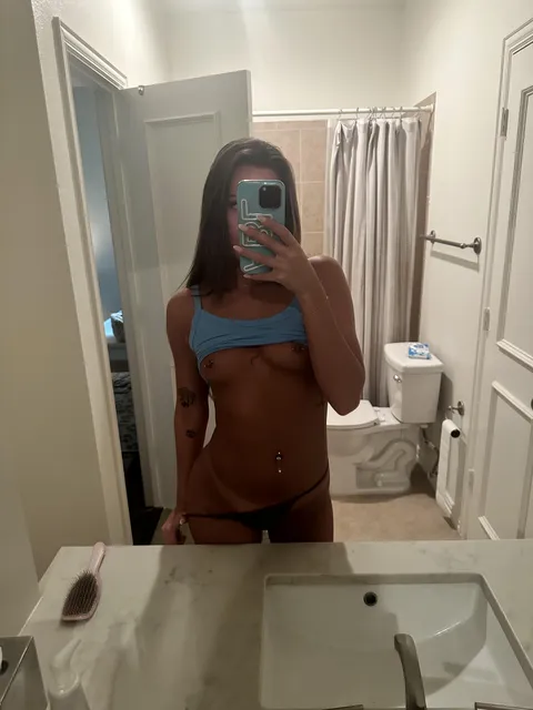 would you prefer my A cups over double Ds?