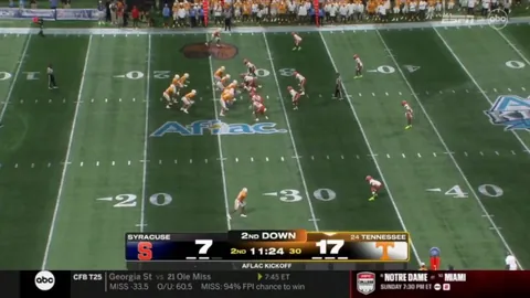Tennessee Quarterback throws a 73 yard strike to Braydon Staley for the Tennessee Touchdown vs. Syracuse