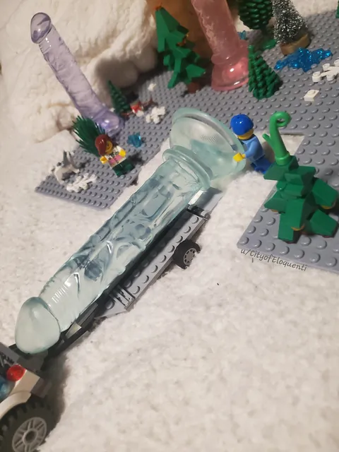 🎄 Picking the Perfect Tree 🎄(f)