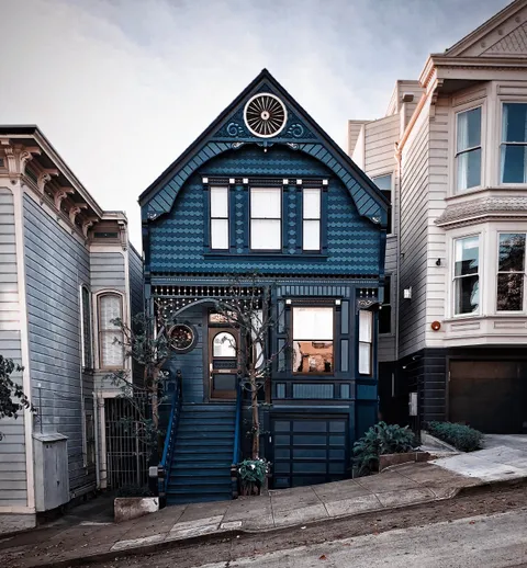Shades of Blue highlight this San Francisco Victorian home