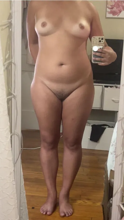 F21 5’4 175 lbs