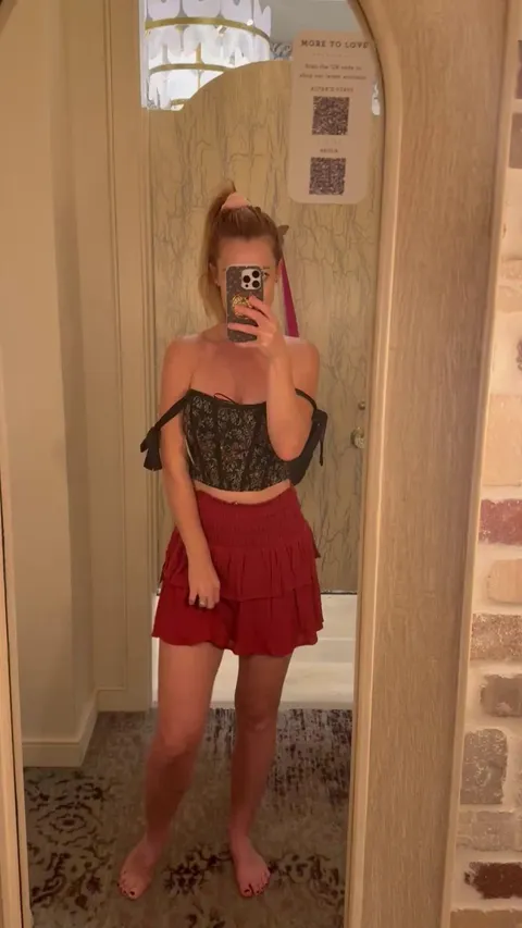 A little teaser into my new outfit