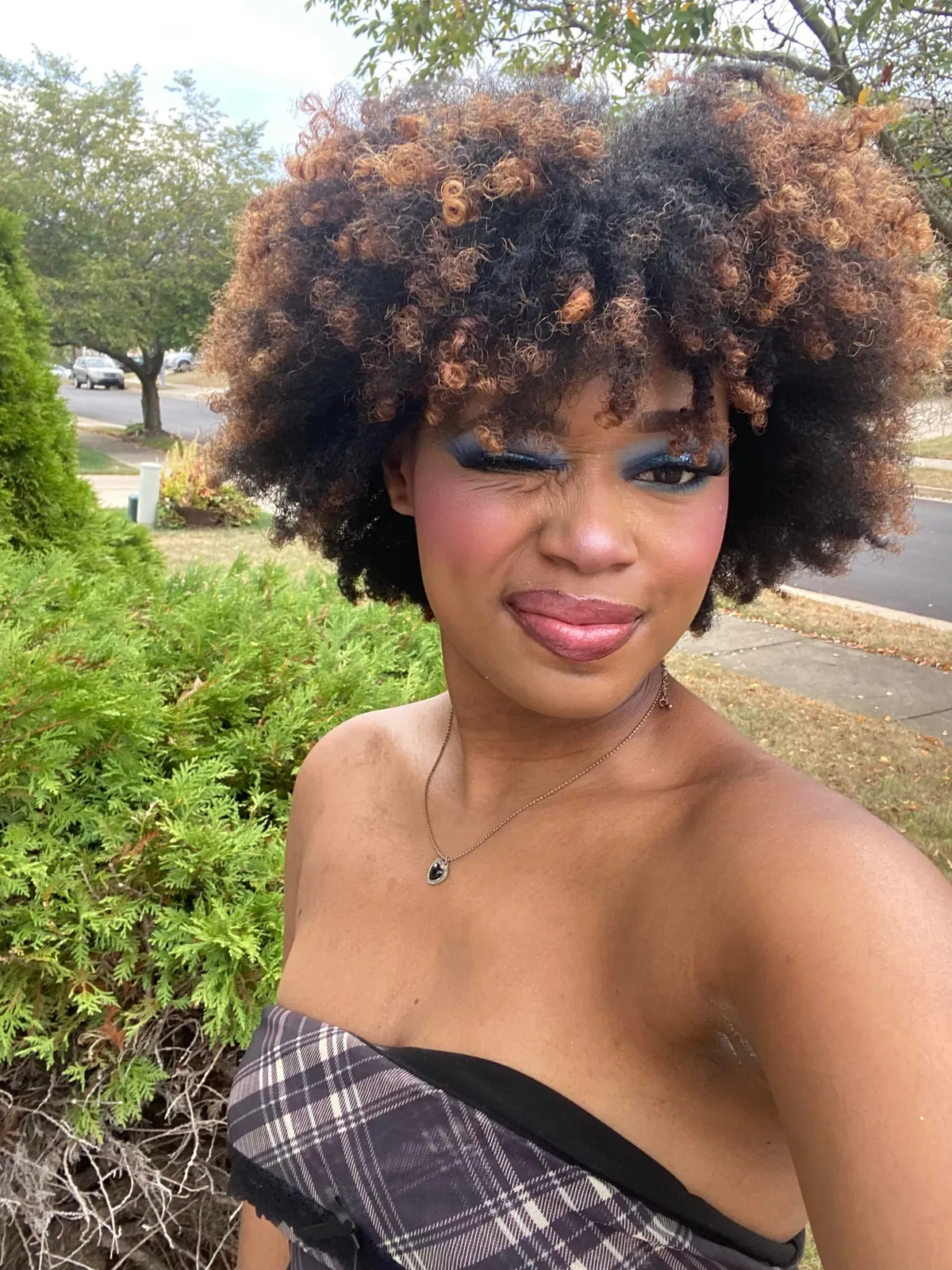 “If you’re a bird then I’m a bird” seeing a The Notebook the Musical tonight here’s my look