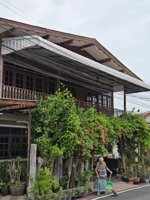 An exceptionally maintained thai village