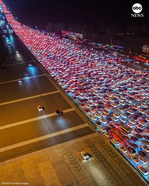 Massive traffic jam at China’s largest toll station