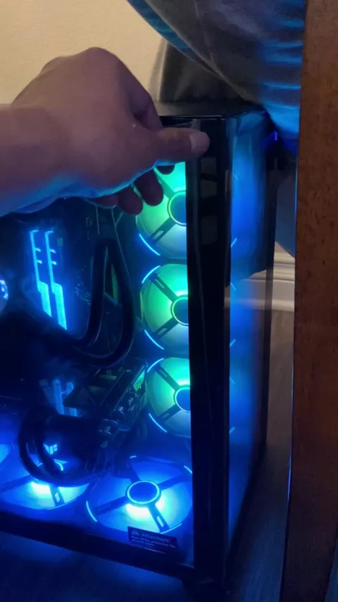 My cousin gifted me a whole ass pc for “our” wedding gift