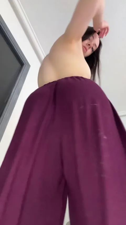 Sending nudes to every guy that upvts just sayYЕS