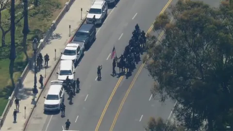 150+ Federal Agents occupy MacArthur Park for a propaganda photo shoot and a show of force[July 8th]