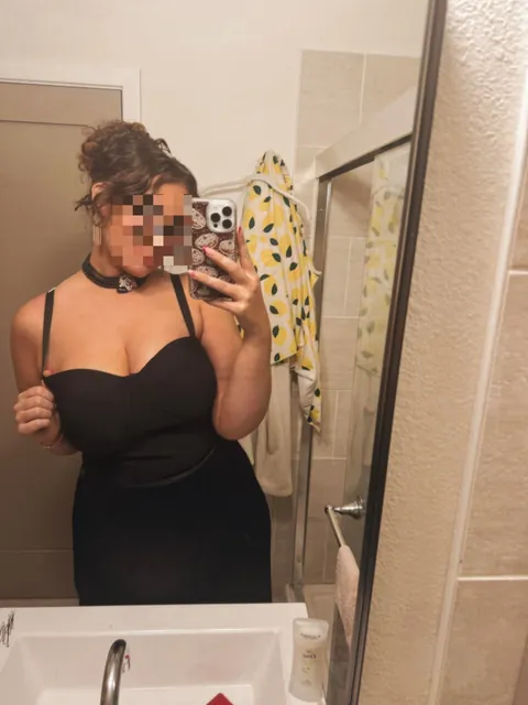 get undressed with me a[f]ter my Christmas party part 2!