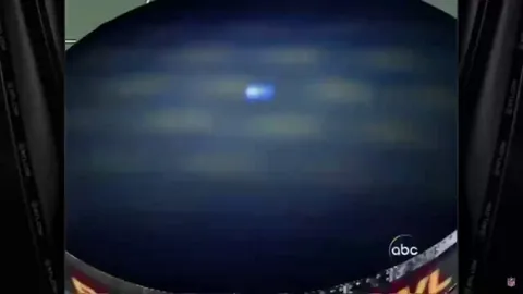 [Highlight] Steve McNair's great escape in Super Bowl XXXIV