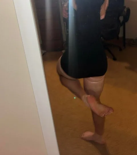 [20] which outfit is your favorite??