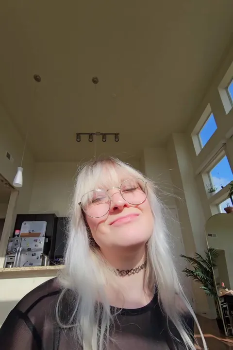 This shirt is a good way to convince someone to be my Valentine (;